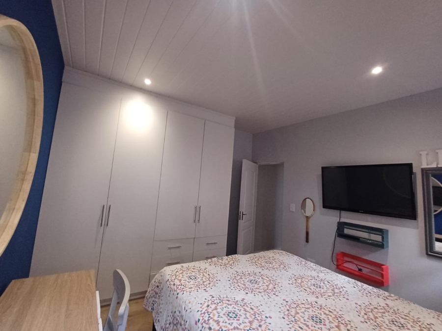 To Let 4 Bedroom Property for Rent in The Hill Western Cape